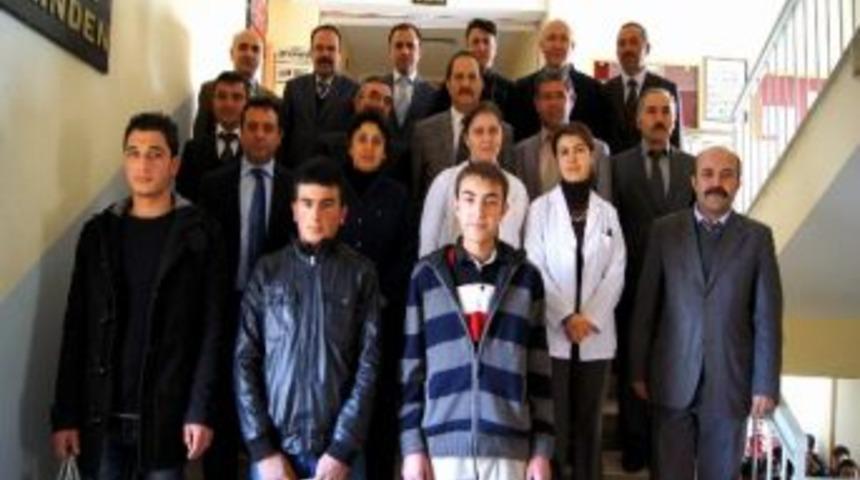 Mesleki Eğitim &Ouml;ğrencileri &Ouml;d&uuml;llendirildi