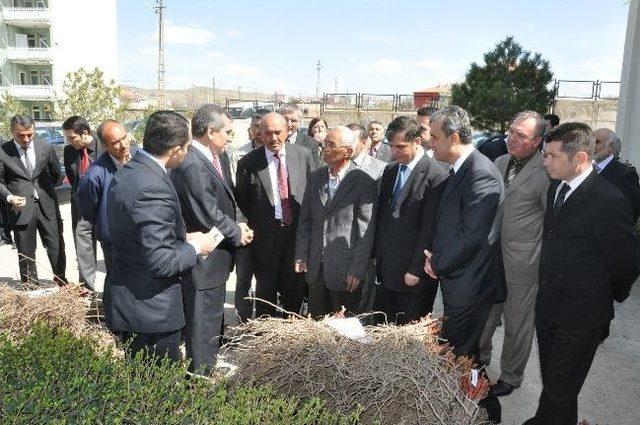 Yozgat Valisi Yazıcı, Yerk&ouml;y İl&ccedil;esini Ziyaret Etti 3