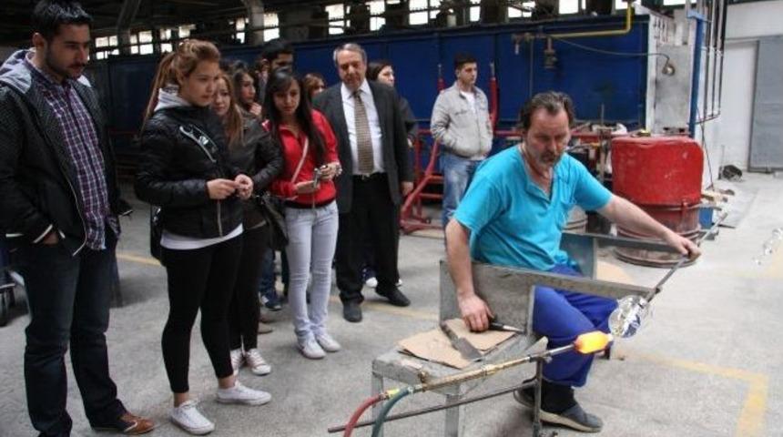 Pa&uuml; &Ouml;ğrencileri Denizli Cam&rsquo;da Ders Yaptı