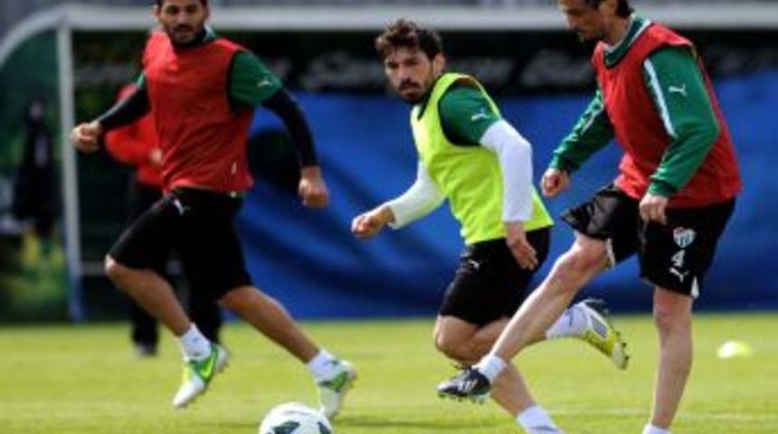 Bursaspor, Hazırlıklarını S&uuml;rd&uuml;r&uuml;yor