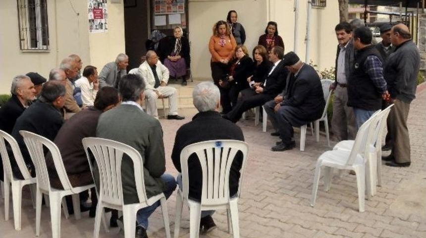 Başkan T&uuml;rk İhsaniye Mahallesi Sakinleriyle Buluştu