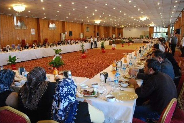 Şehit Aileleri Ve Pkk&rsquo;lıların Aileleri Bir Araya Geldi 1