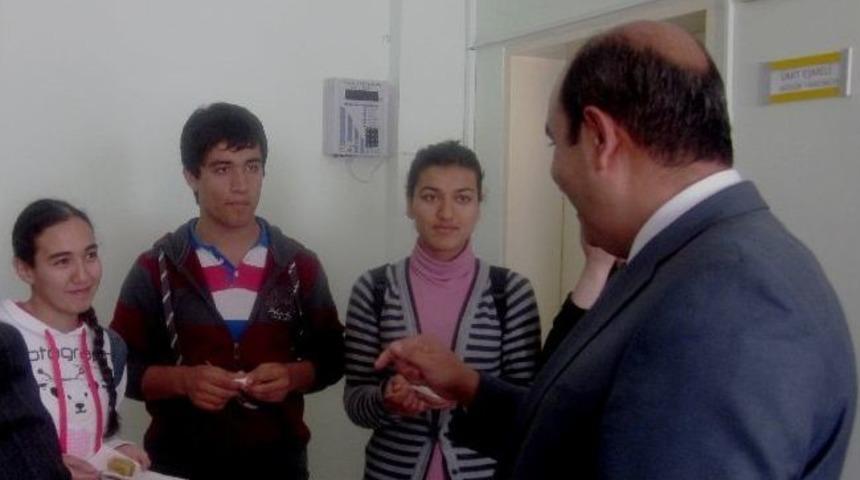 Ygs Adaylarına Milli Eğitim M&uuml;d&uuml;r&uuml;nden Baklava Dopingi