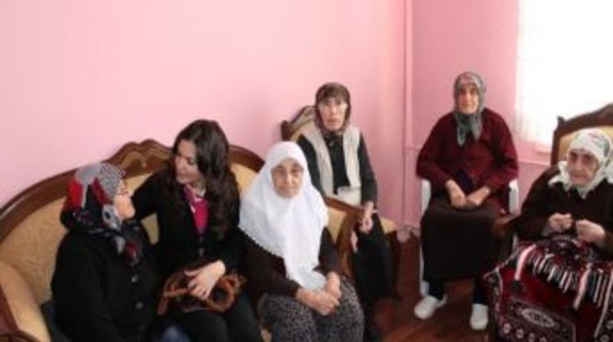 Esog&uuml;&rsquo;den Huzurevine Ziyaret