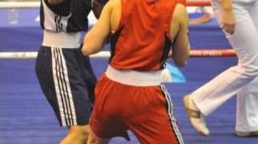 G&uuml;reş Camiasından Teşekk&uuml;r Plaketi