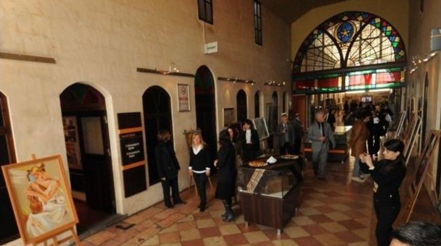 İranlı Ressam Gaziantep&rsquo;te Resim Sergisi A&ccedil;tı