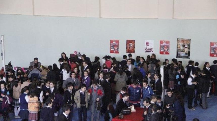 Kumbarasını Dolduran Soluğu Fuarda Alıyor