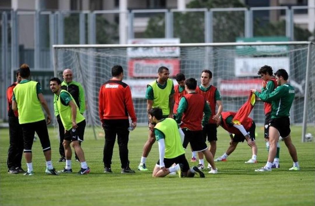 Hikmet Karaman'dan Oyuncularına Kasımpaşa Uyarısı