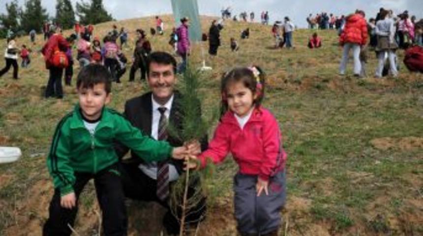 'Bir Milyon Fidan Kampanyası' Festival Coşkusuyla Başladı