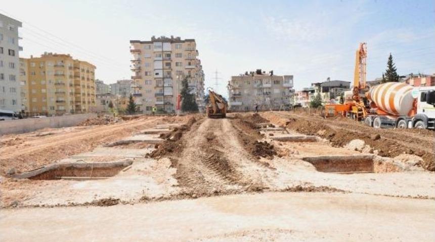 Başkan Tatı, Yıldız Kapalı Pazaryeri'nin Temelini Attı