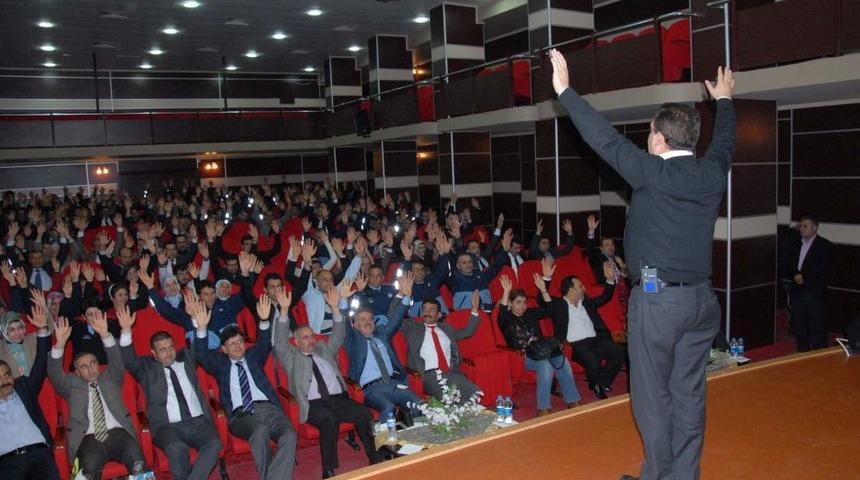 Belediye Personeline 'Beden Dili Ve D&uuml;ş&uuml;nce Okuma Teknikleri' Semineri