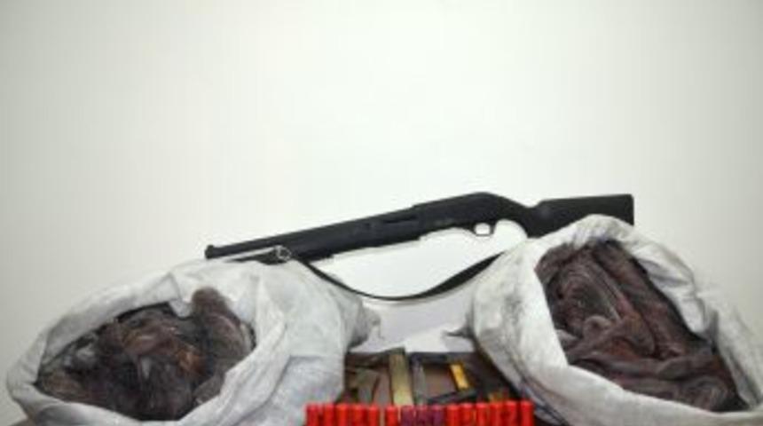 Telefon Kablolarını &Ccedil;aldığı Iddia Edilen Iki Kişi Yakalandı