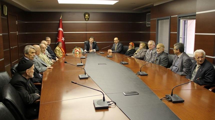 Huzurevi Sakinlerinden Valiliğe Ziyaret