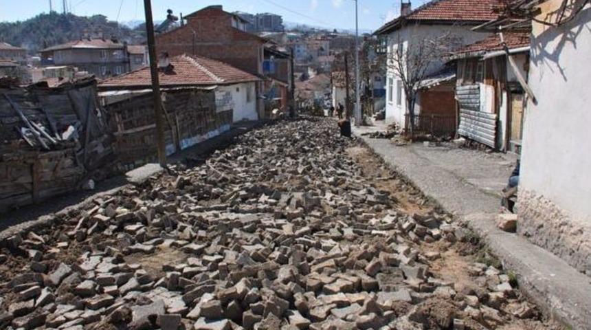 Eskipazar&rsquo;da Seyhan Cengiz Caddesi Yenileniyor