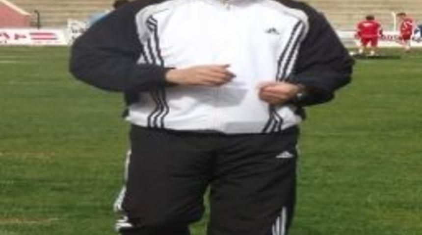 Din&ccedil;el Taraftarı Trib&uuml;nlere &Ccedil;ağırdı