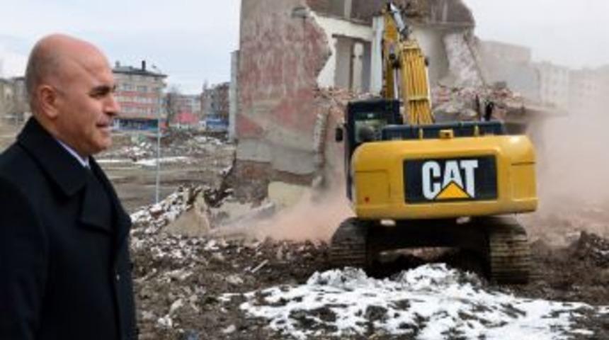 Korkut: Kentsel D&ouml;n&uuml;ş&uuml;mle Şehirleşmeyi Sağlıyoruz