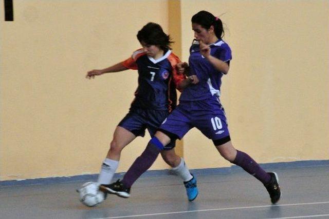 Üniversiteler Arası Futsal Müsabakaları
