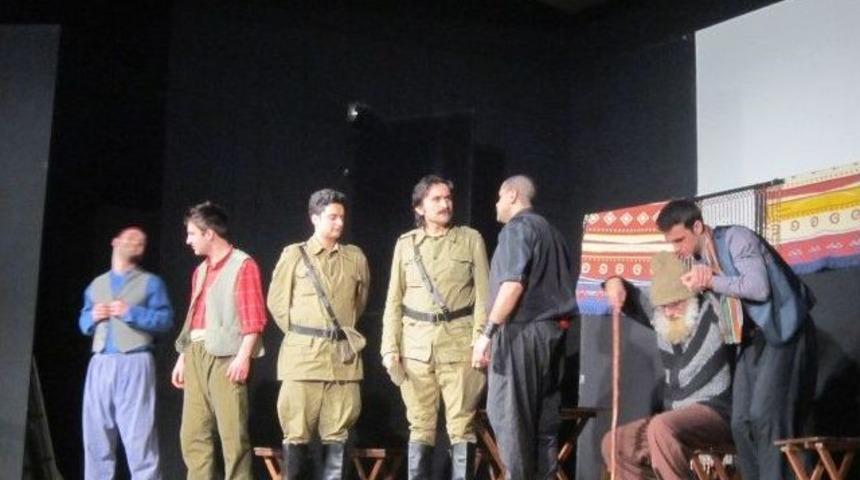 &ldquo;&ouml;zlenen &Ccedil;anakkale Ruhu&rdquo; Osmancık&rsquo;ta Sahnelendi