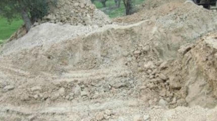 İş Makinesi İle Kaçak Kazıya Suçüstü Baskın