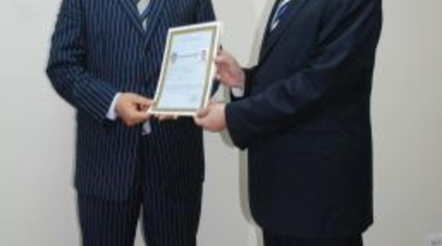 Kaymakam Su Başarılı Personeli &Ouml;d&uuml;llendirdi