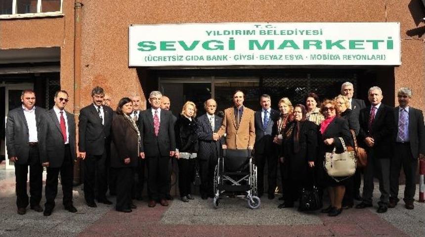 Emekli Astsubaylardan Sevgi Market&rsquo;e Anlamlı Bağış