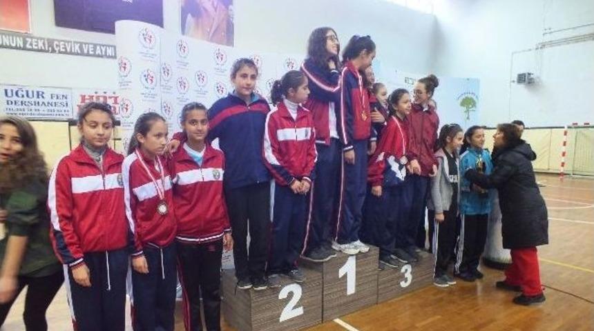 Alaplı Kasımlı İlk Ve Ortaokulu Kros Takımı B&ouml;lge Şampiyonasına Katılacak