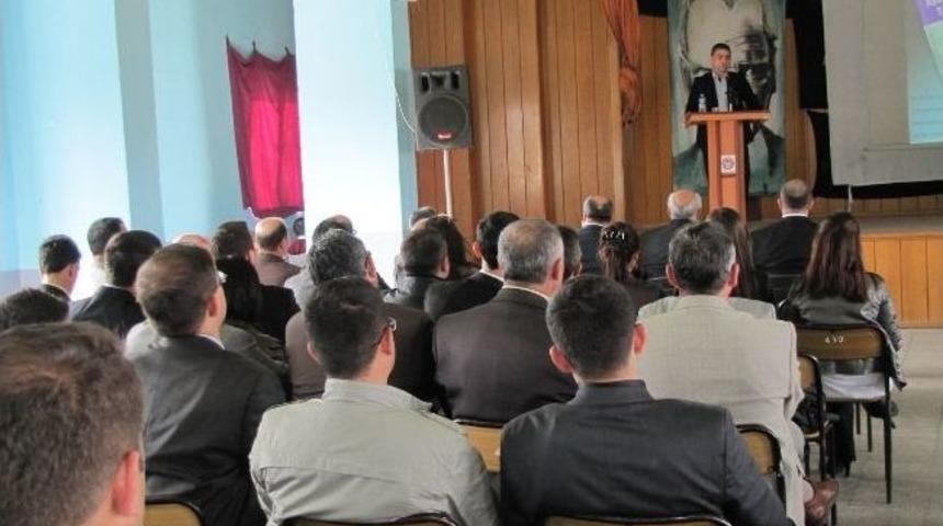 &Ouml;ğretmenlere&ldquo; Başarılı &Ouml;ğretmen&rdquo; Konferansı