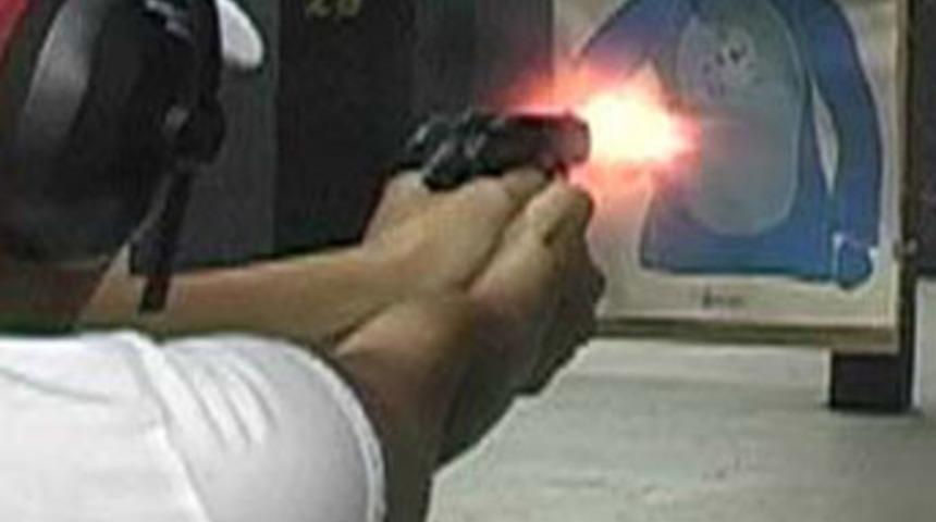 Atış talimi yaparken intihar etti