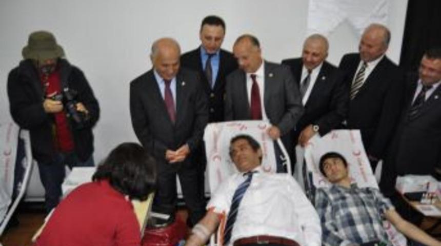 İki milyon &uuml;nite kan  toplanacak