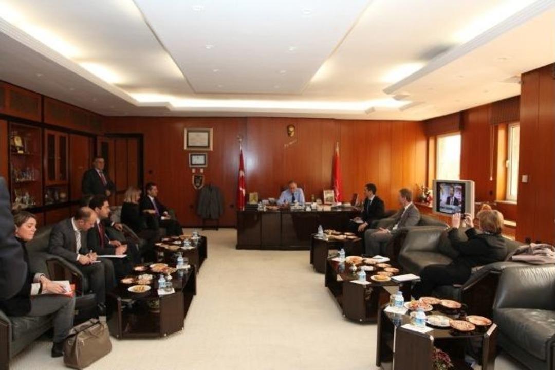 D&uuml;nya Belediyeler Birliği&rsquo;nden G&uuml;zelbey&rsquo;e Ziyaret