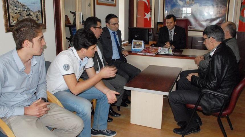 '&Ouml;ğrencilerin Performans &Ouml;devinin Konusu Şehitler Ve Gaziler De Olmalı'