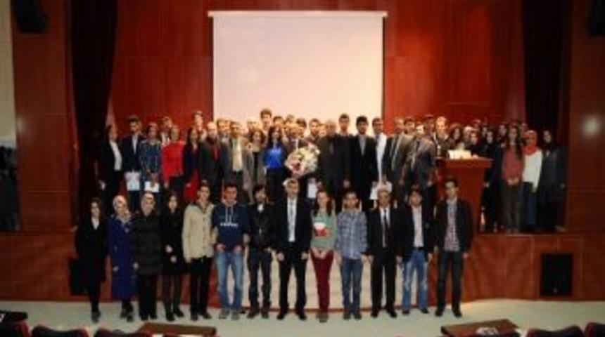 Tıp Fak&uuml;ltesi &Ouml;ğrencilerinden Bir İlk