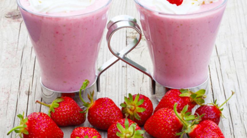 &Ccedil;ilekli milkshake tarifi