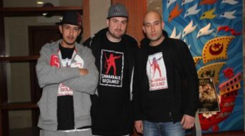 Gurbet&ccedil;i Sanat&ccedil;ıdan Yaş Sınırına Tepki