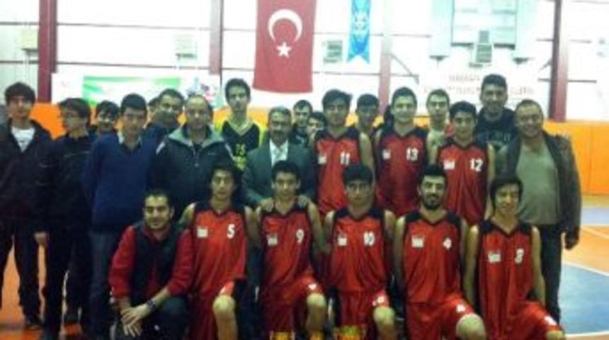 Van&rsquo;da Kul&uuml;pler Arası Gen&ccedil;ler Basketbol M&uuml;sabakası