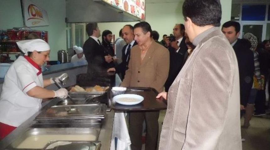 &Ouml;nce &Ccedil;anakkale M&ouml;n&uuml;s&uuml;, Sonra Konferans