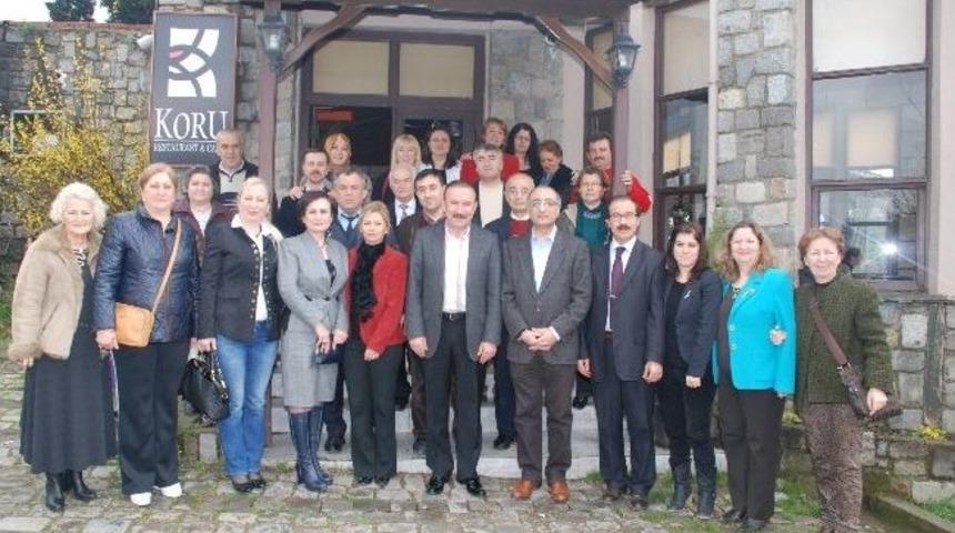 Başkan Doğan Sanat&ccedil;ılarla Kahvaltıda Buluştu