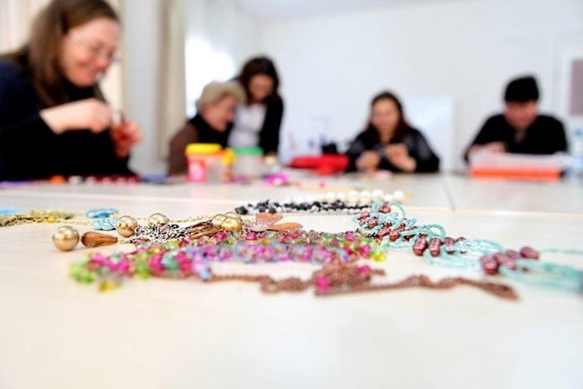 Bornovalılar'ın Hayatı Kurslarla Zenginleşiyor