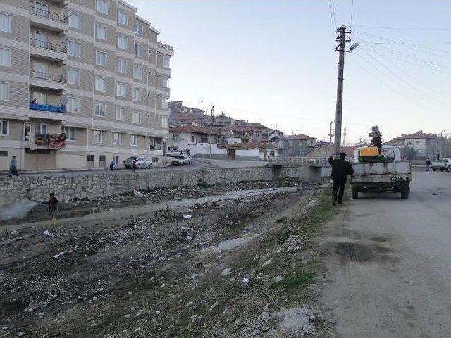 Sungurlu&rsquo;da Larva İla&ccedil;lama &Ccedil;alışması Start Aldı 1