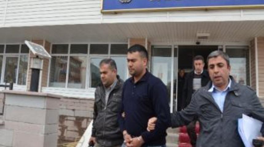 Terminal Kavgasında 4 Kişiyi Silahla Yaralayan Zanlı Teslim Oldu