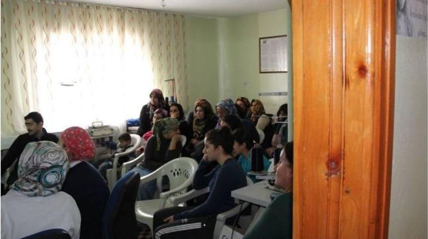 Hakkari&rsquo;de Bayanlara Sağlık Eğitimi