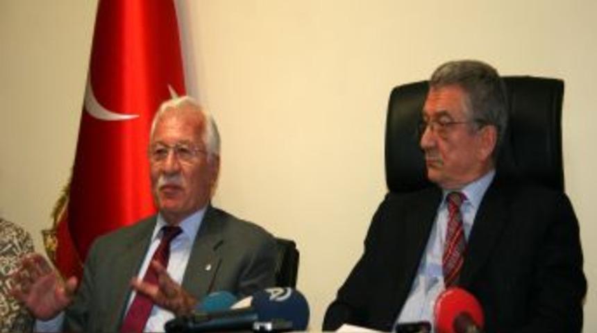 Trabzonspor Camiasına, 'takıma Şartsız Destek Verin' &Ccedil;ağrısı Yapıldı