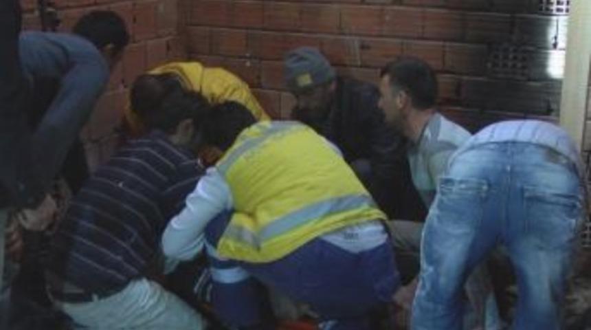 İnşaattan D&uuml;şen İş&ccedil;i Yaralandı