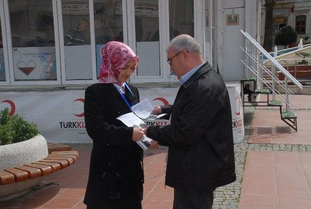 Aliağa İmam Hatip Lisesi'nin Kan Bağışına Kızılay'dan Destek