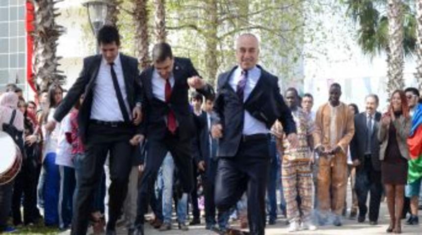 Nevruz, Antalya&rsquo;da &Ccedil;eşitli Etkinliklerle Kutlandı