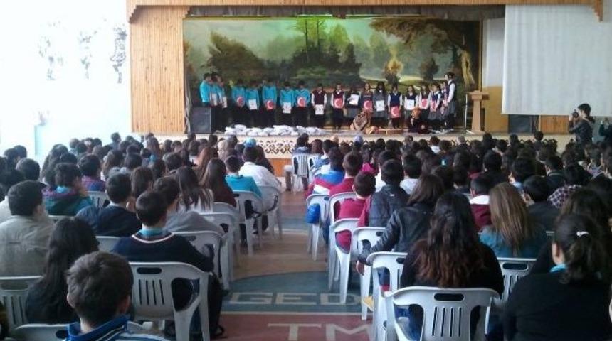 Gediz Ticaret Meslek Lisesi &Ouml;ğrencileri Dumlupınar Meydan Muharebesi'nin Yapıldığı B&ouml;lgeyi Gezdi