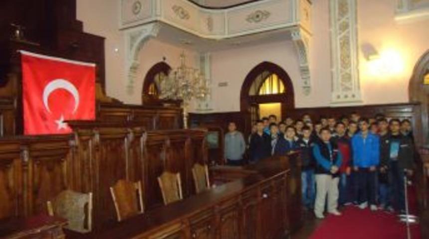 G&uuml;len Y&uuml;zler&rsquo;den Ankara Gezisi