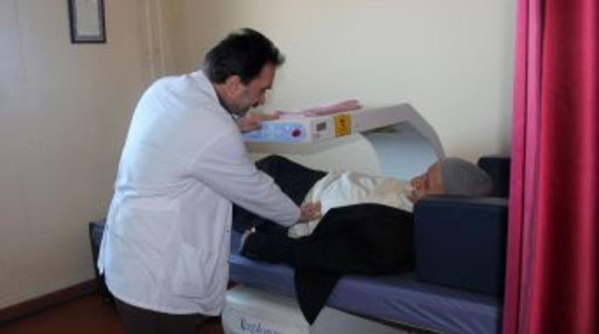 Huzurevi Sakinlerinin Kemik &Ouml;l&ccedil;&uuml;mleri Yapılıyor