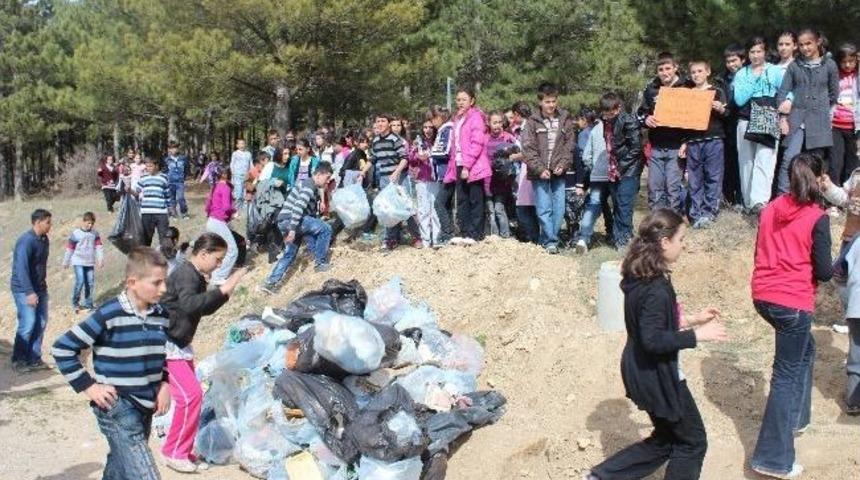 Beyşehir&rsquo;de Ormanlık Alanda Utandıran Manzara