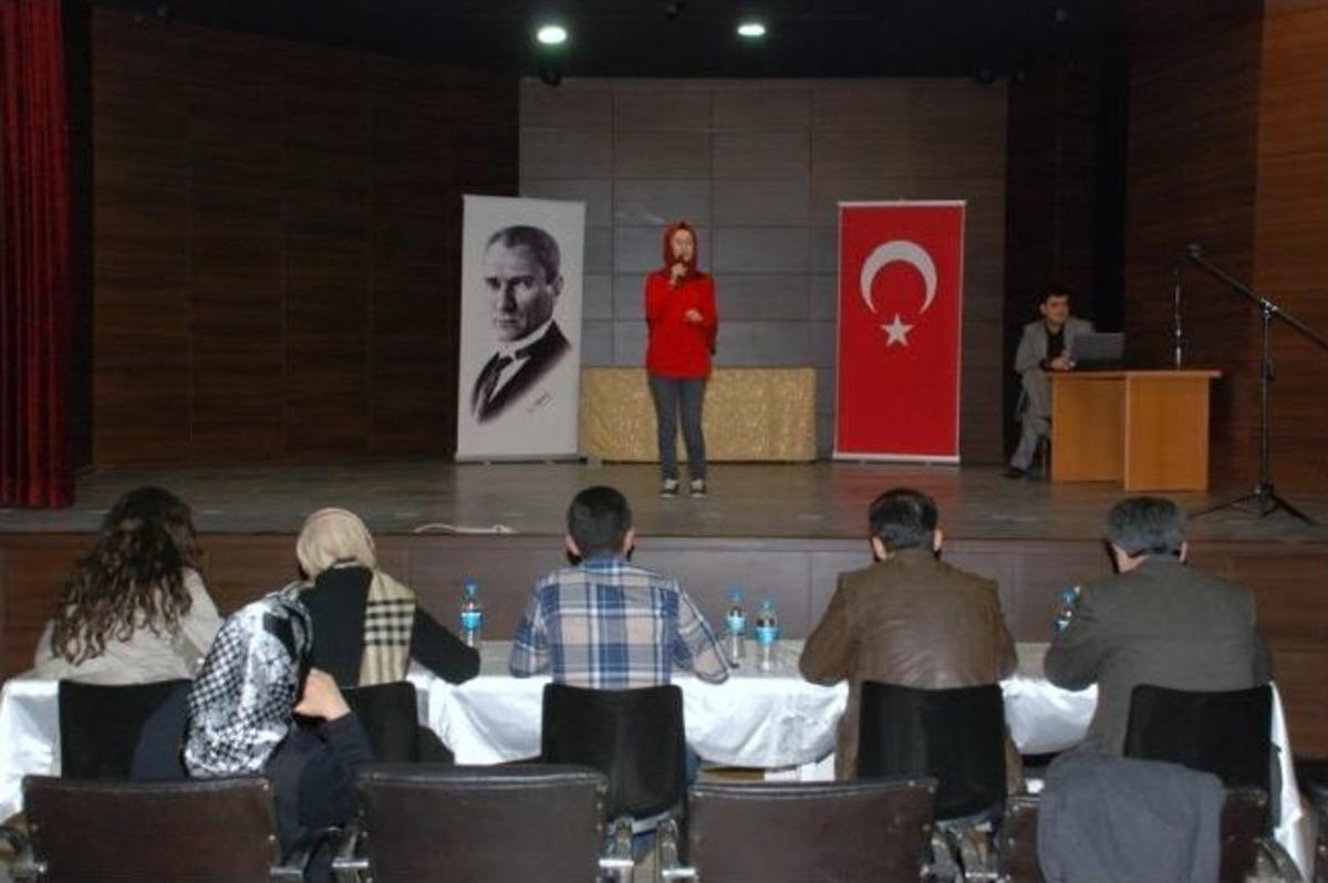 Gediz Belediyesi'nin D&uuml;zenlediği Safahat Okuma Ve Anlama Yarışması &Ouml;n Elemesi Yapıldı